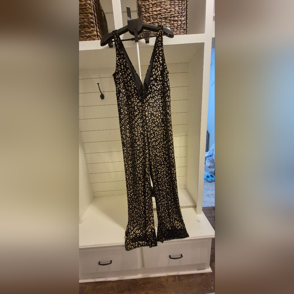 Show Me Your Mumu Leona Jumpsuit Medium Wide Leg Stretchy V Back - Picture 3 of 7